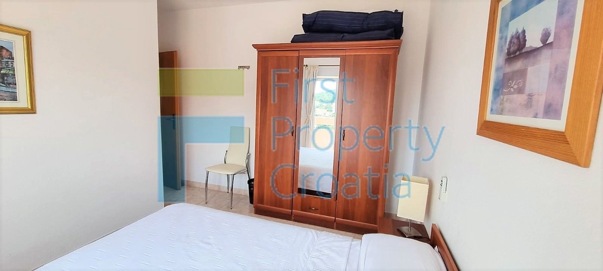 TG1654 – Uređeni apartman na atraktivnoj lokaciji, Čiovo, na prodaju