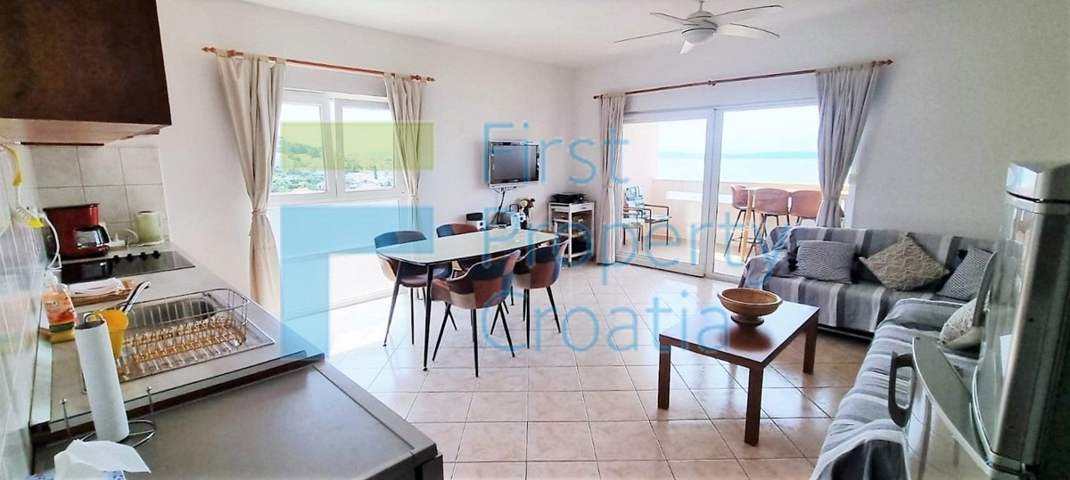 TG1654 – Uređeni apartman na atraktivnoj lokaciji, Čiovo, na prodaju