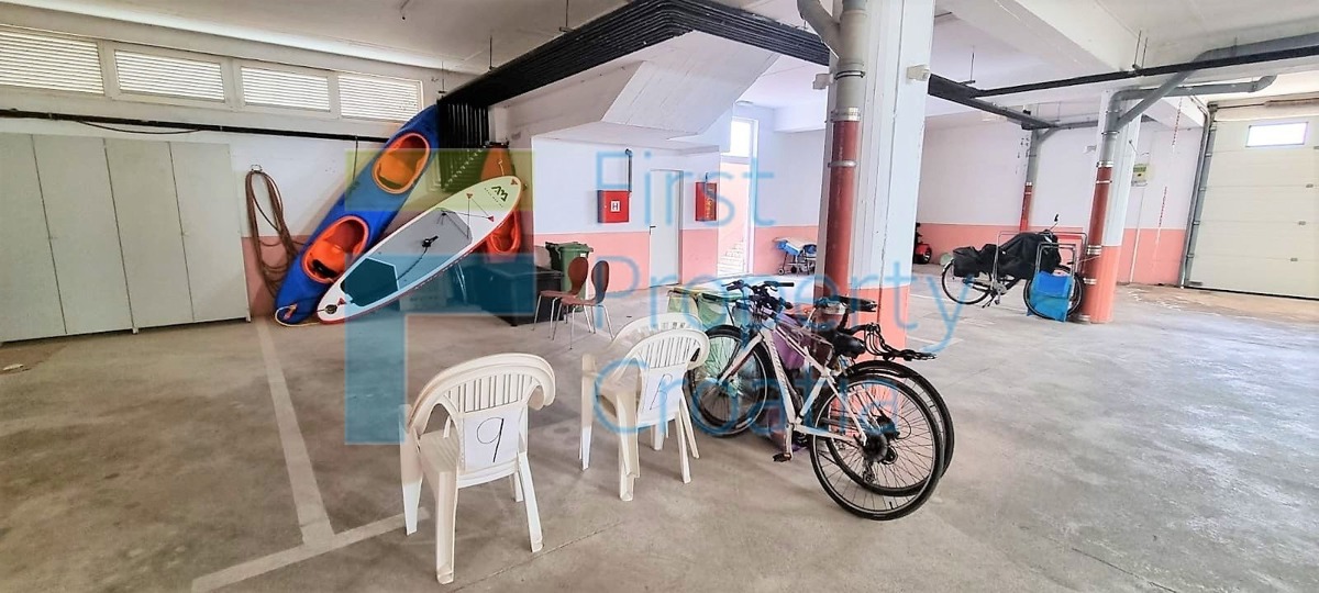 TG1654 – Uređeni apartman na atraktivnoj lokaciji, Čiovo, na prodaju