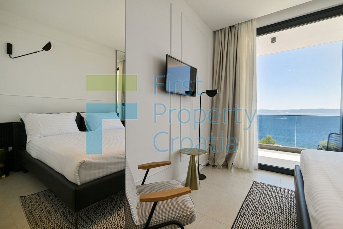 TG1671 - Urbana vila na mirnoj lokaciji blizu mora, Čiovo, na prodaju