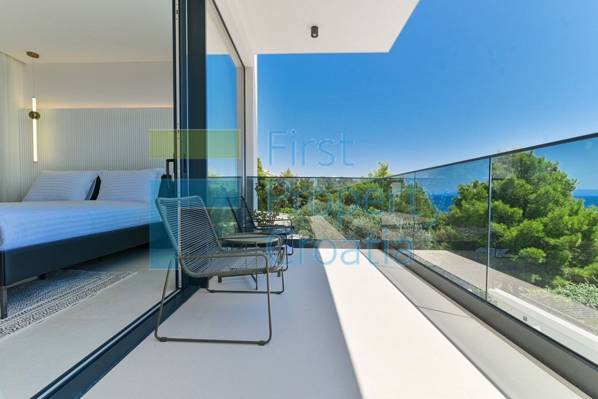 TG1671 - Urbana vila na mirnoj lokaciji blizu mora, Čiovo, na prodaju