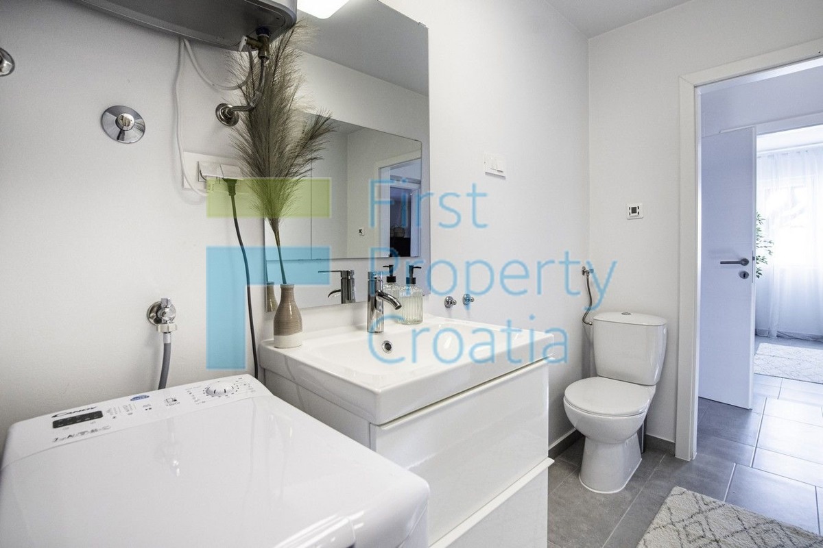 RG1732 - Moderni apartmani u blizini mora, Rogoznica, na prodaju