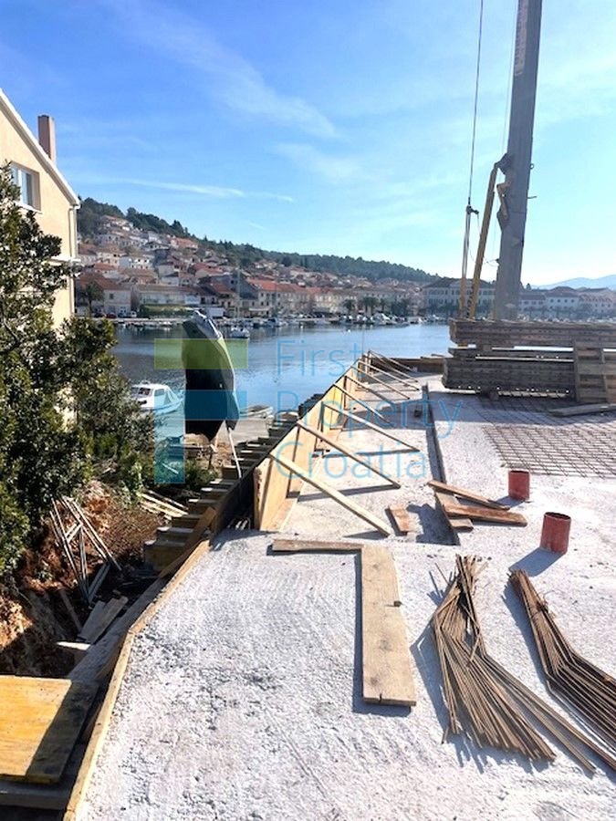 KO1684 - Apartmani s garažom, prvi red do mora, Korčula, na prodaju