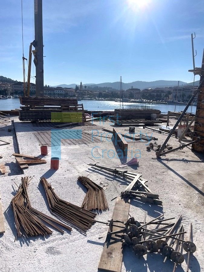 KO1684 - Apartmani s garažom, prvi red do mora, Korčula, na prodaju