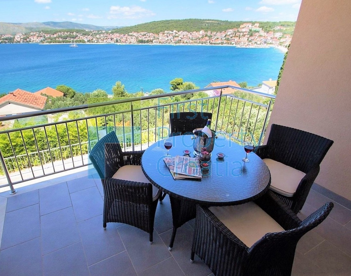 TG1664 - Useljivi apartmani u blizini mora, Čiovo, na prodaju