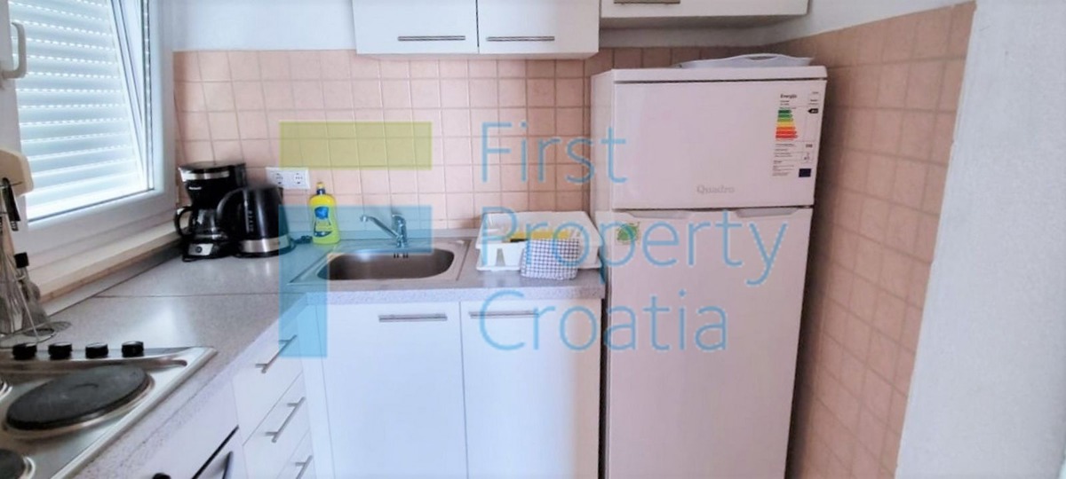 TG1664 - Useljivi apartmani u blizini mora, Čiovo, na prodaju