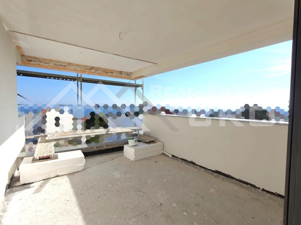 Nepremičnine Čiovo – Dvosobna stanovanja v novogradnji z garažo, dvigalom in bazenom, naprodaj