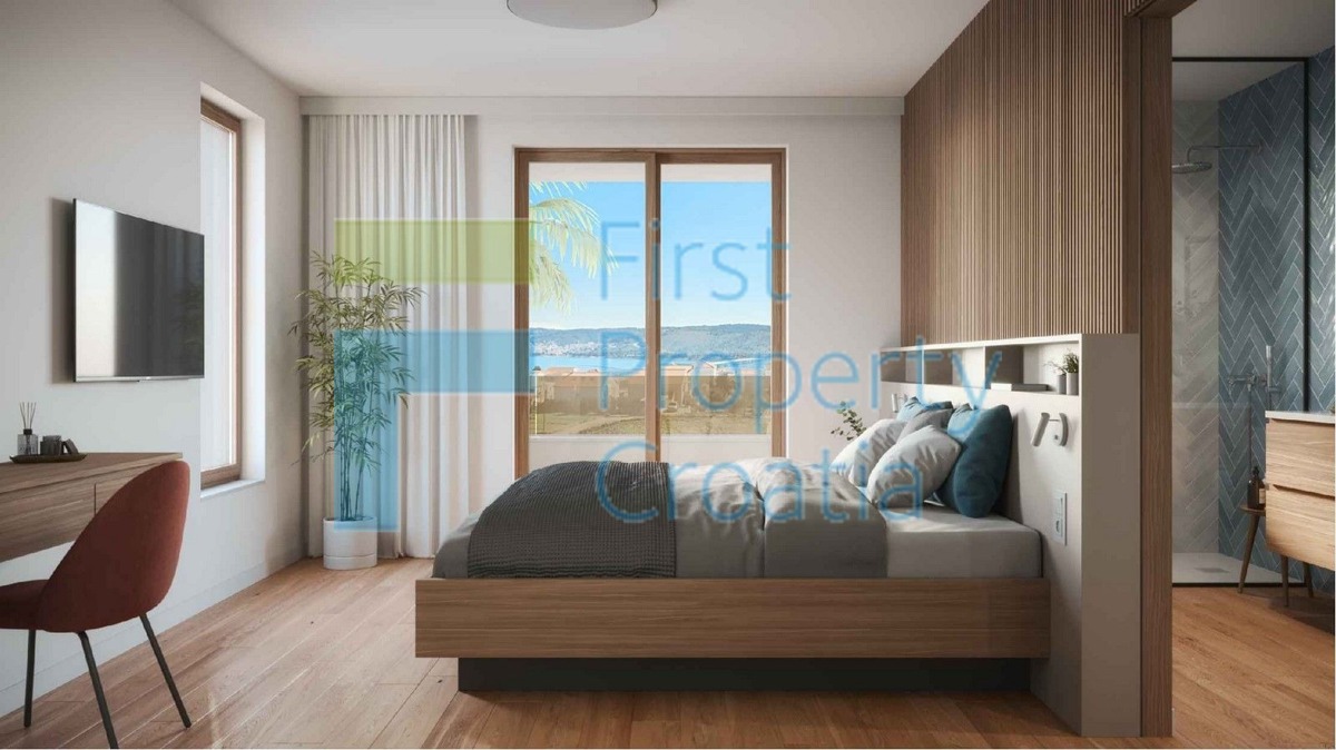 TG1662 - Zemljište s građevinski projektom, Trogir, na prodaju