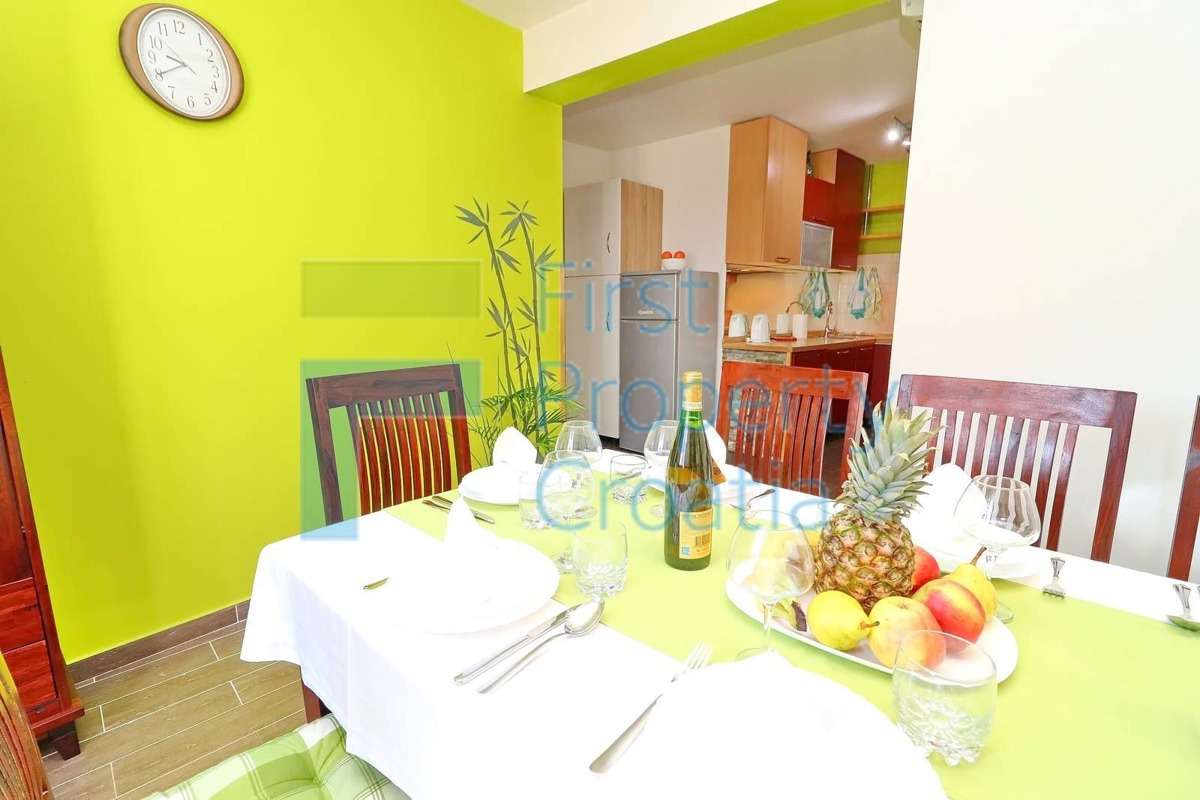 KO1627 – Kuća u nizu u povijesnoj jezgri, Korčula, na prodaju