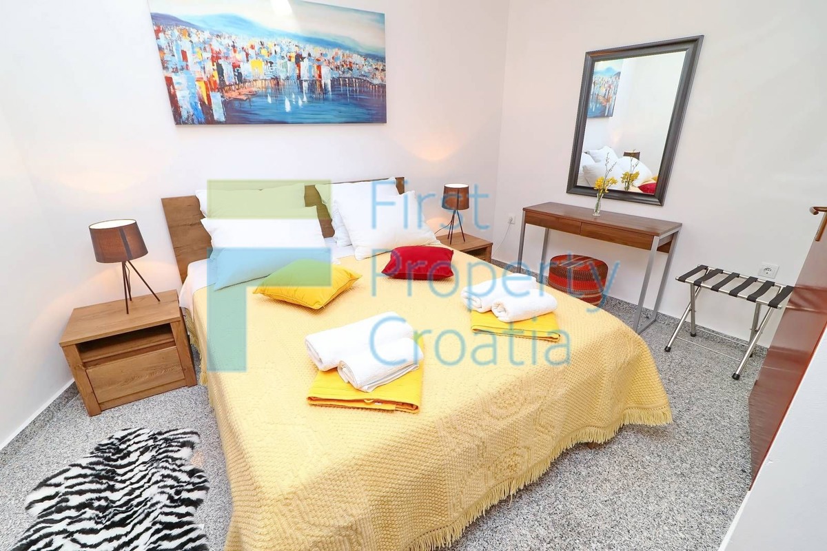 KO1627 – Kuća u nizu u povijesnoj jezgri, Korčula, na prodaju