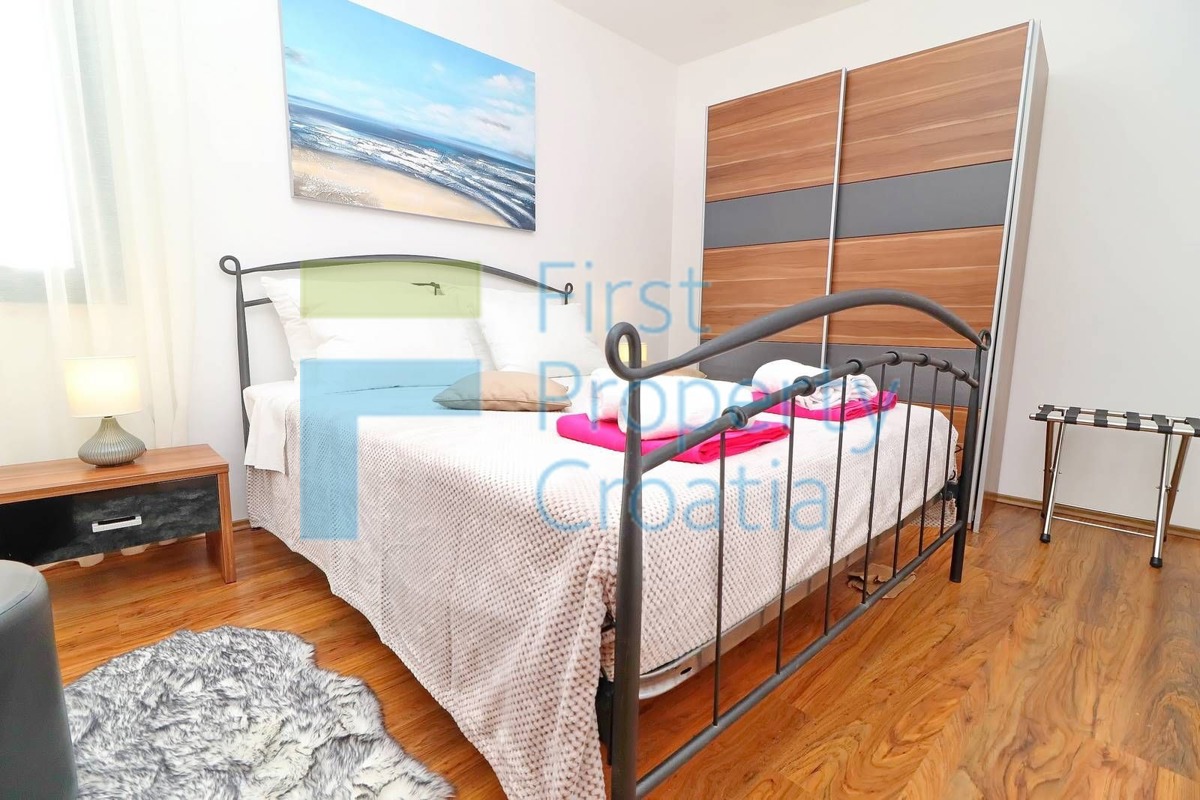 KO1627 – Kuća u nizu u povijesnoj jezgri, Korčula, na prodaju