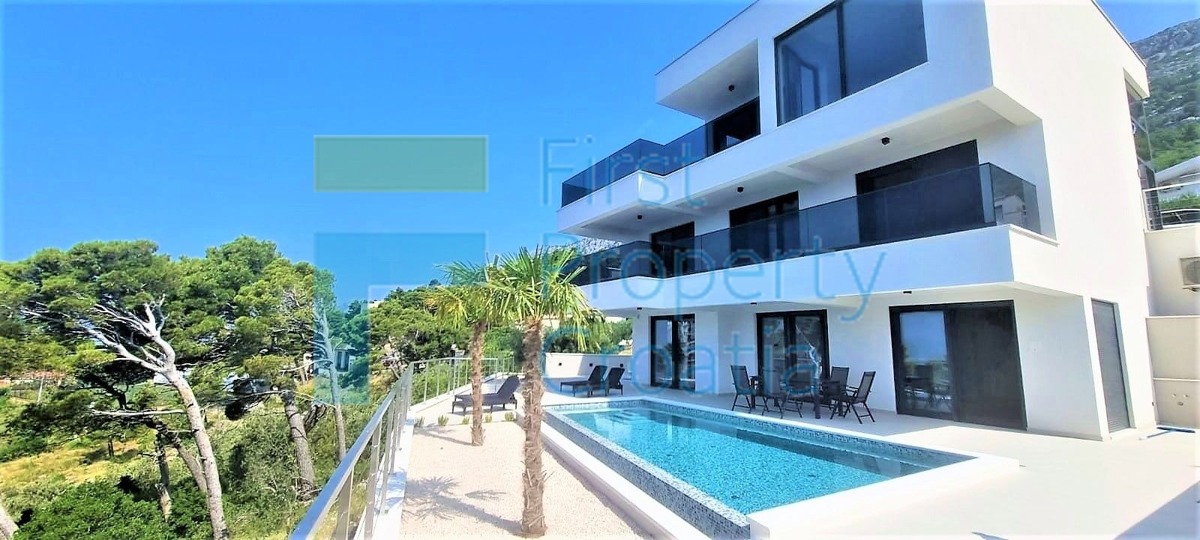 MA1668 - Vila u popularnom ljetovalištu, okolica Makarske, na prodaju