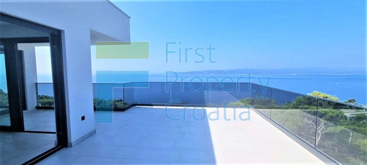 MA1668 - Vila u popularnom ljetovalištu, okolica Makarske, na prodaju