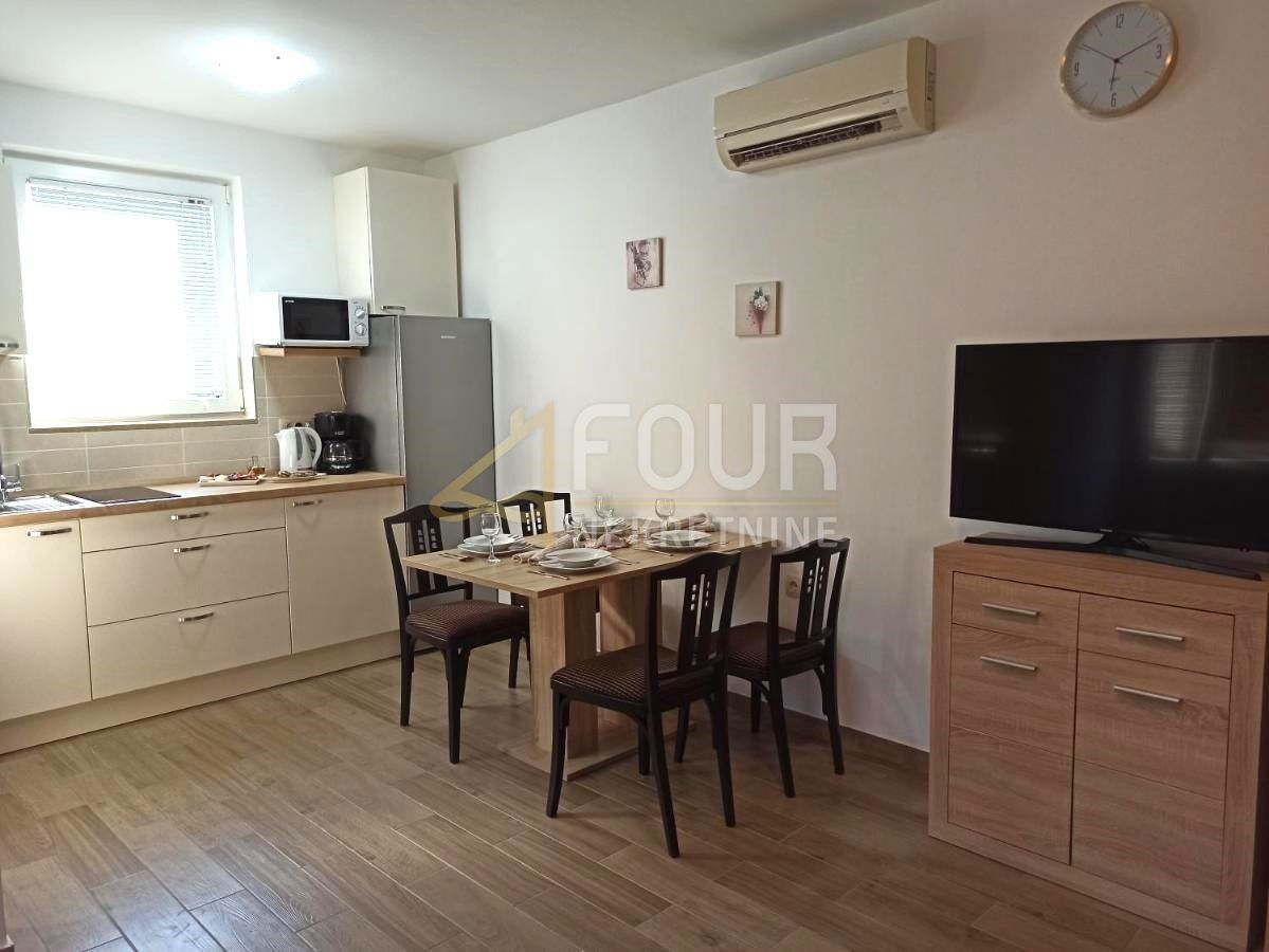 Hiša Malinska, Malinska-Dubašnica, 560m2