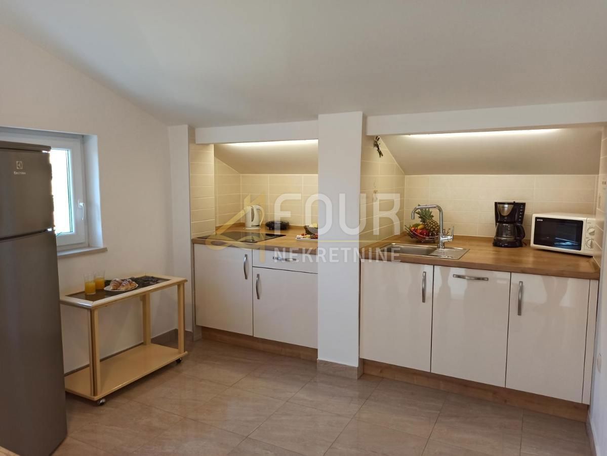 Hiša Malinska, Malinska-Dubašnica, 560m2
