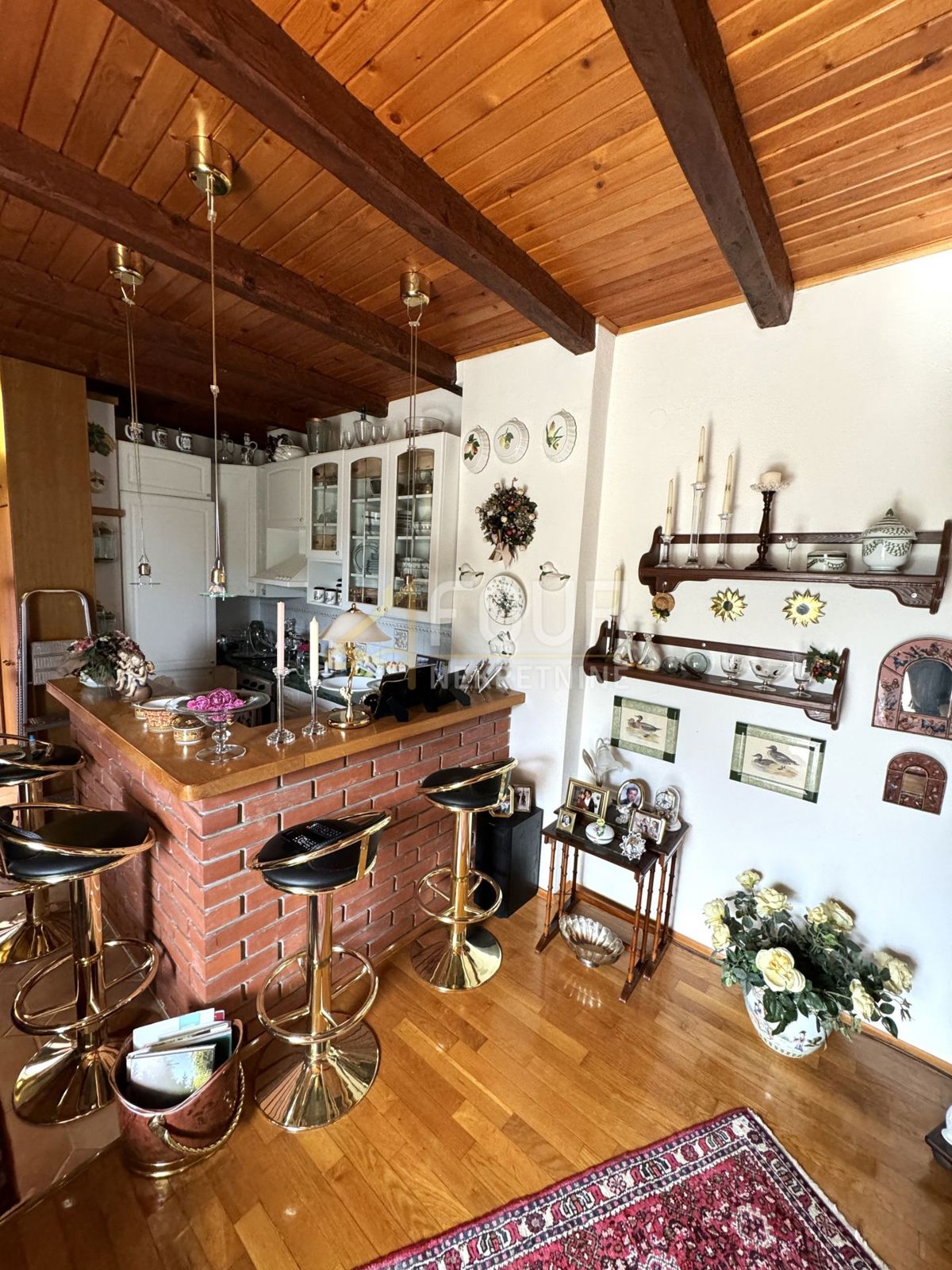 Hiša Kostrena, 360m2