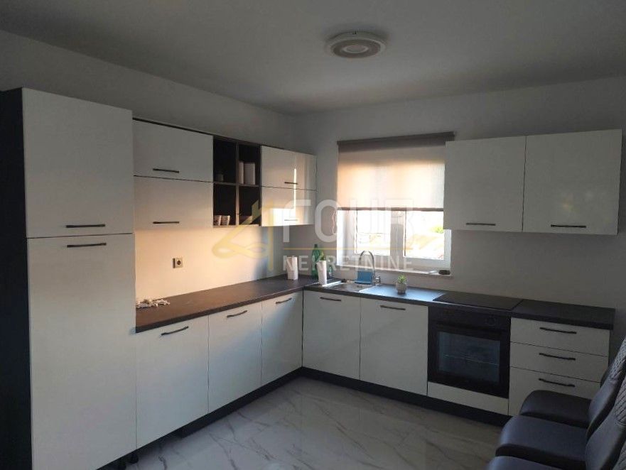 Hiša Mladenići, Viškovo, 280m2