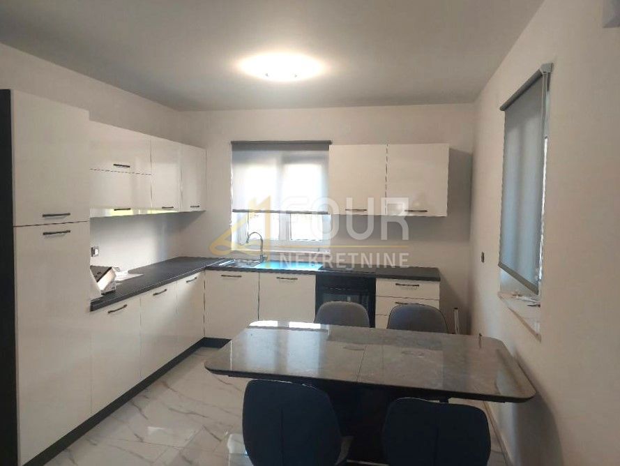 Hiša Mladenići, Viškovo, 280m2