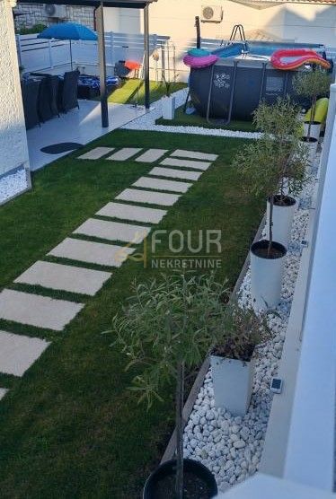 Stanovanje Novigrad, 33,88m2