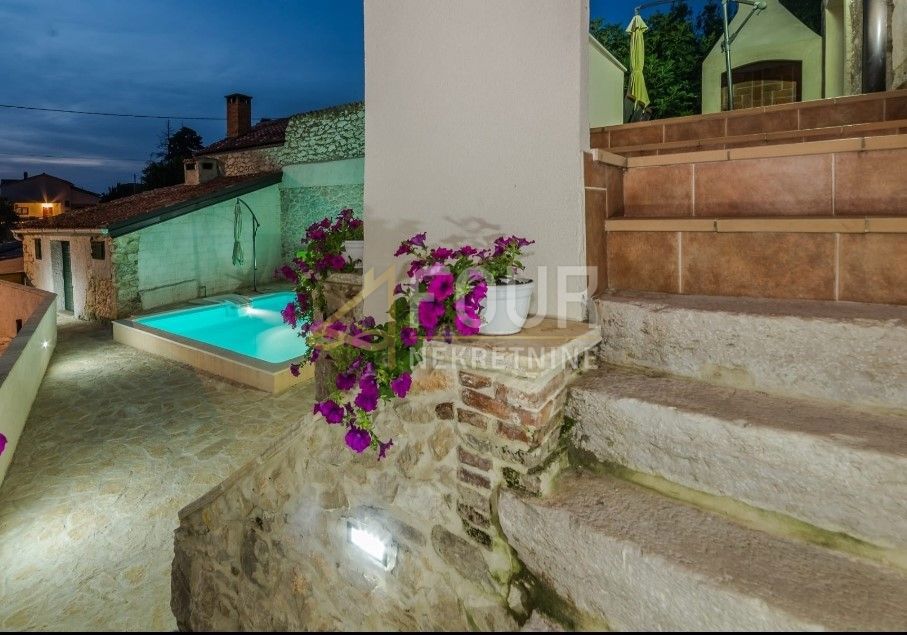 Hiša Crno, Zadar, 150m2