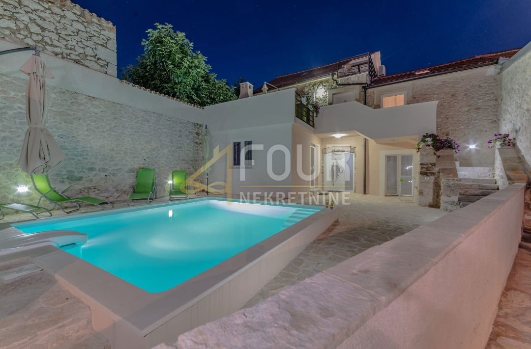 Hiša Crno, Zadar, 150m2