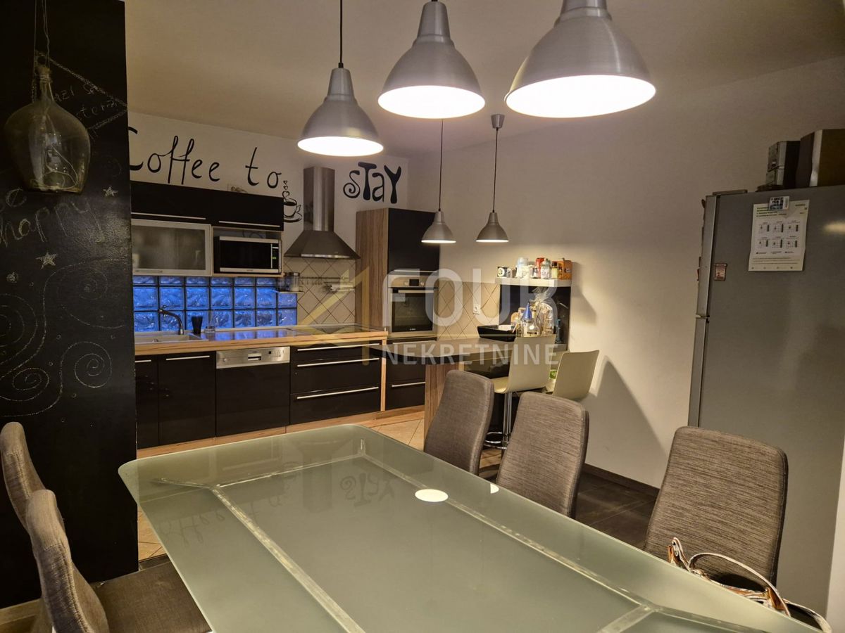 Hiša Kastav, 270m2