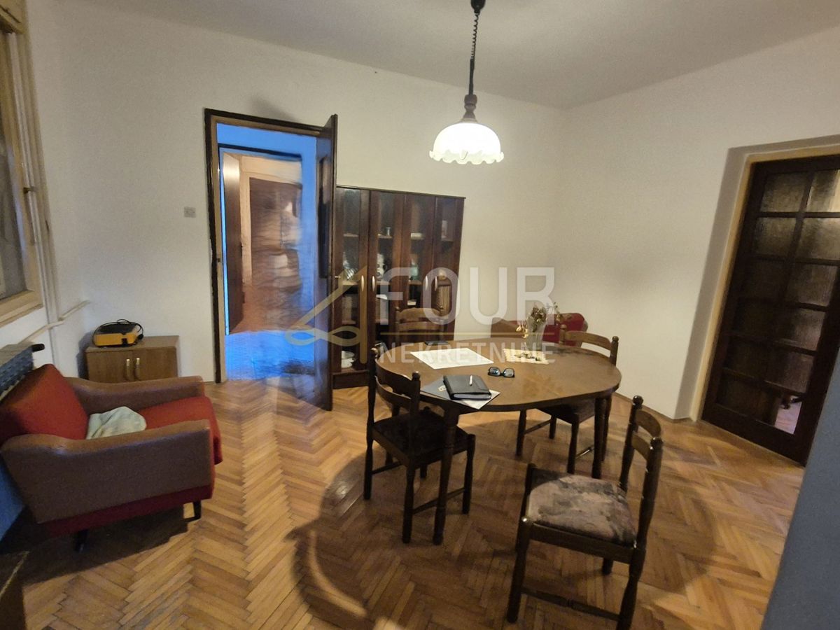 Hiša Čavle, 200m2