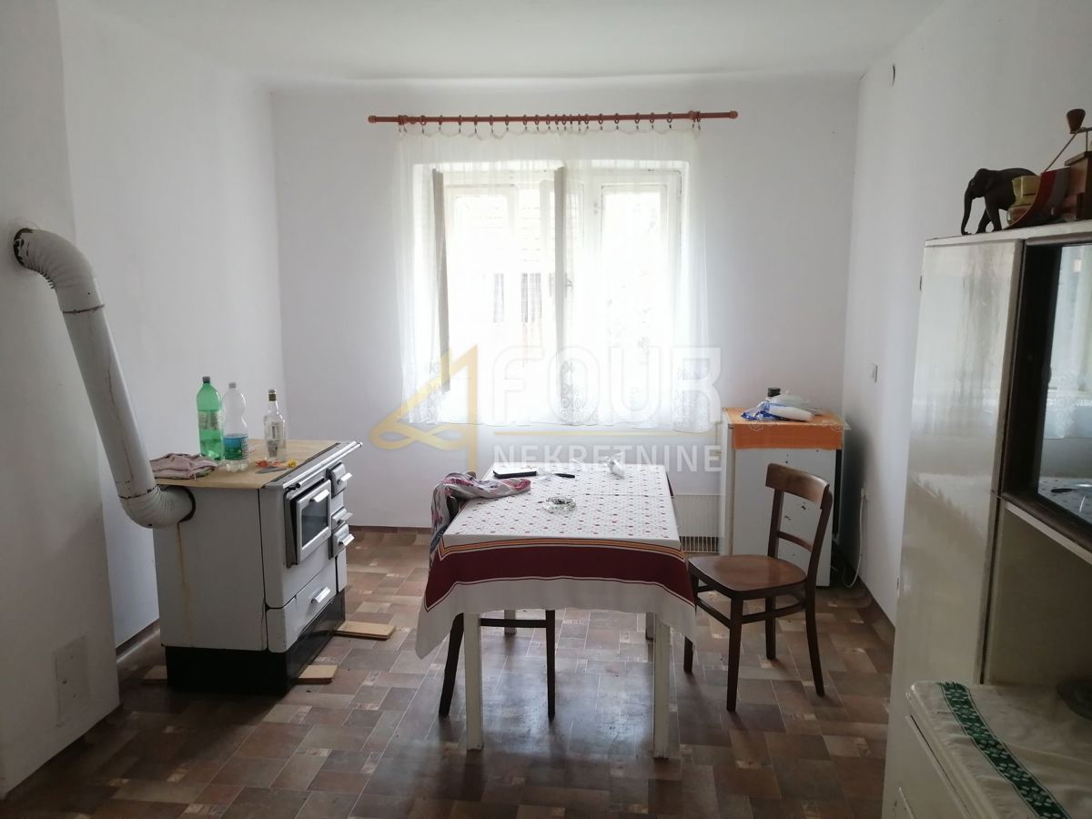 Hiša Lukovdol, Vrbovsko, 342m2