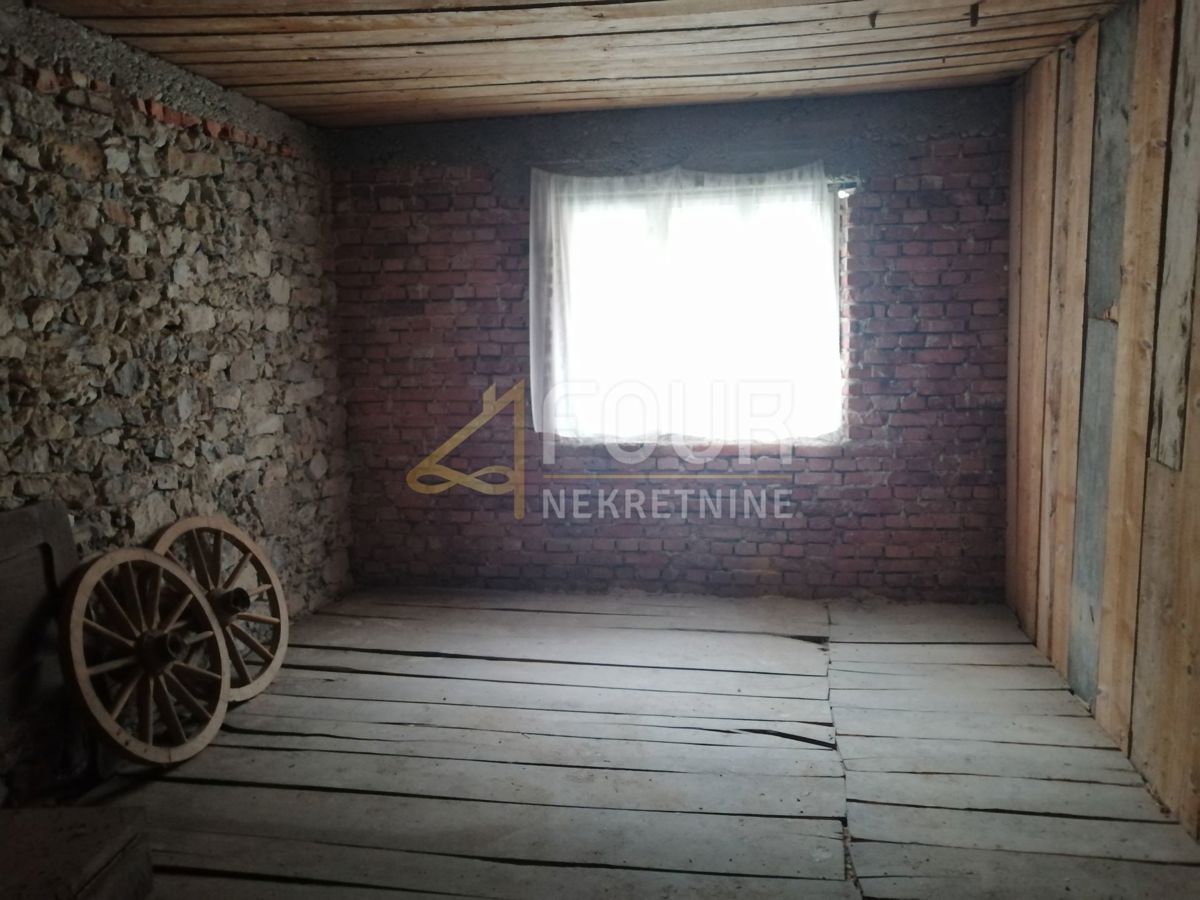 Hiša Lukovdol, Vrbovsko, 342m2