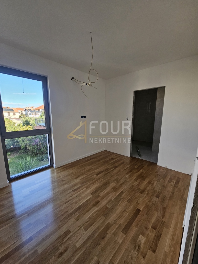 Hiša Tribunj, 240m2