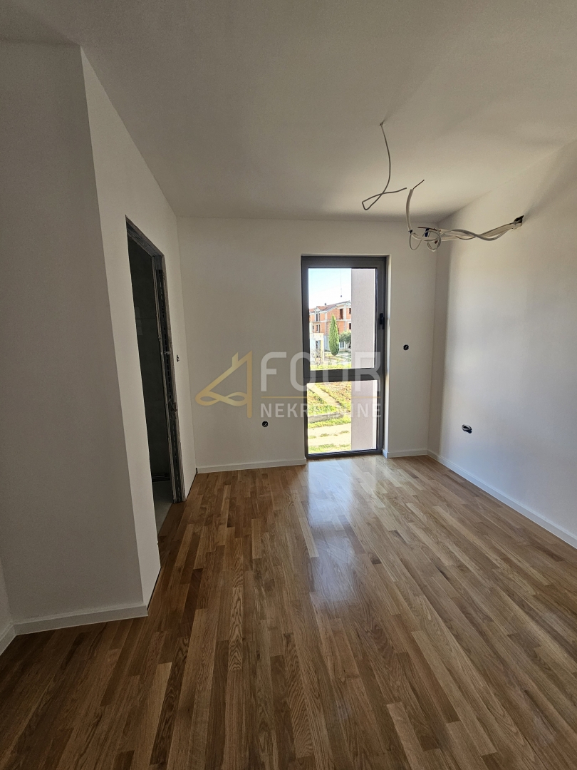 Hiša Tribunj, 240m2