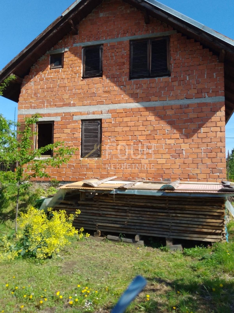 Hiša Lukovdol, Vrbovsko, 80m2