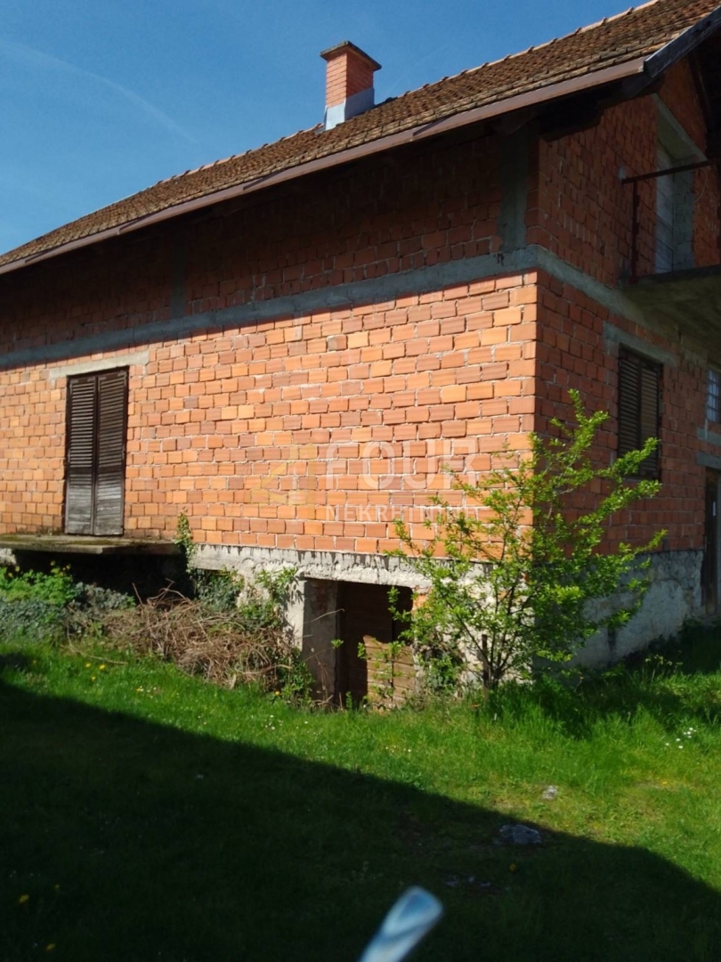 Hiša Lukovdol, Vrbovsko, 80m2