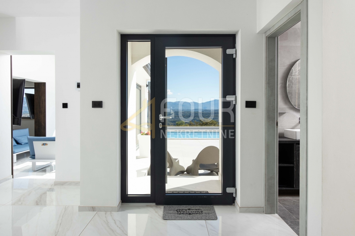 Istra, Buzet, razkošna vila z bazenom