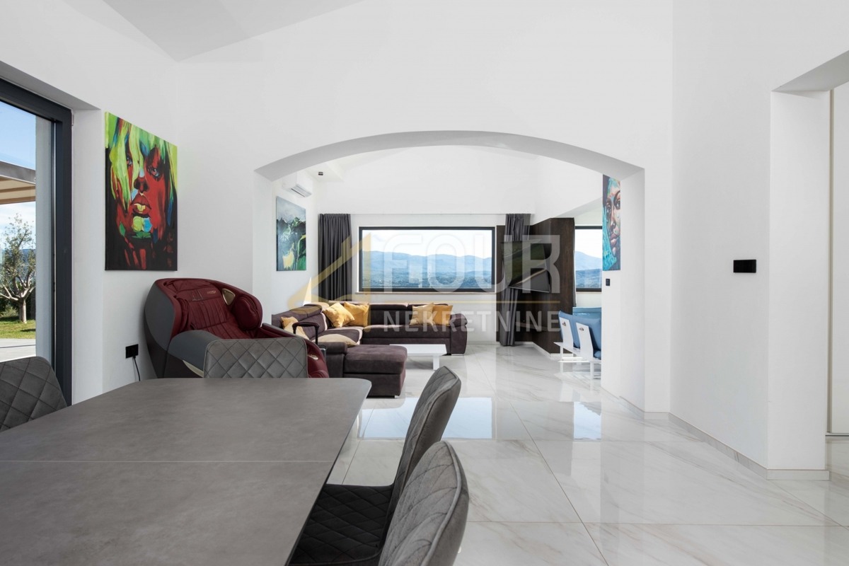 Istra, Buzet, razkošna vila z bazenom