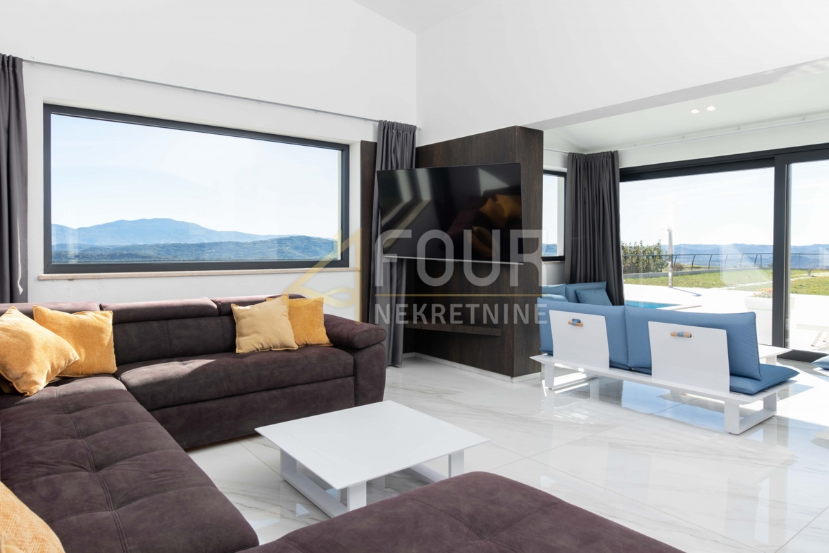 Istra, Buzet, razkošna vila z bazenom