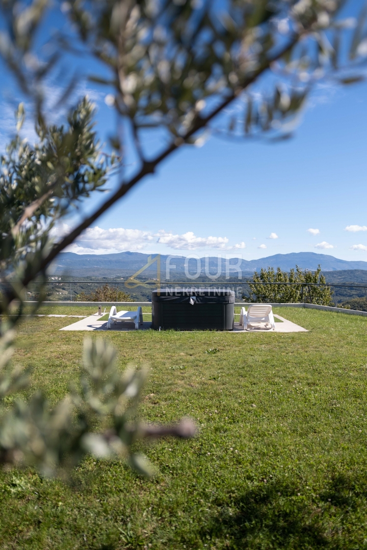 Istra, Buzet, razkošna vila z bazenom