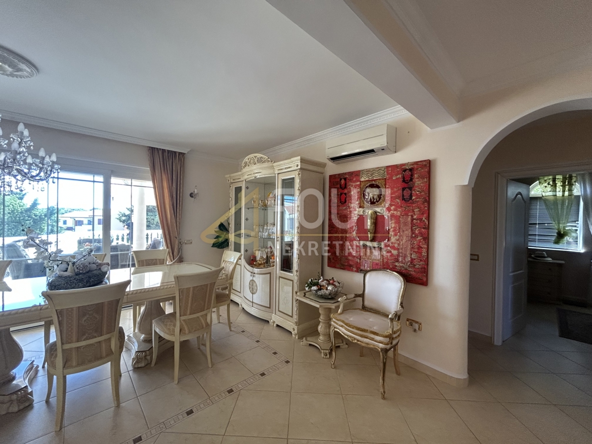 Hiša Premantura, Medulin, 414m2