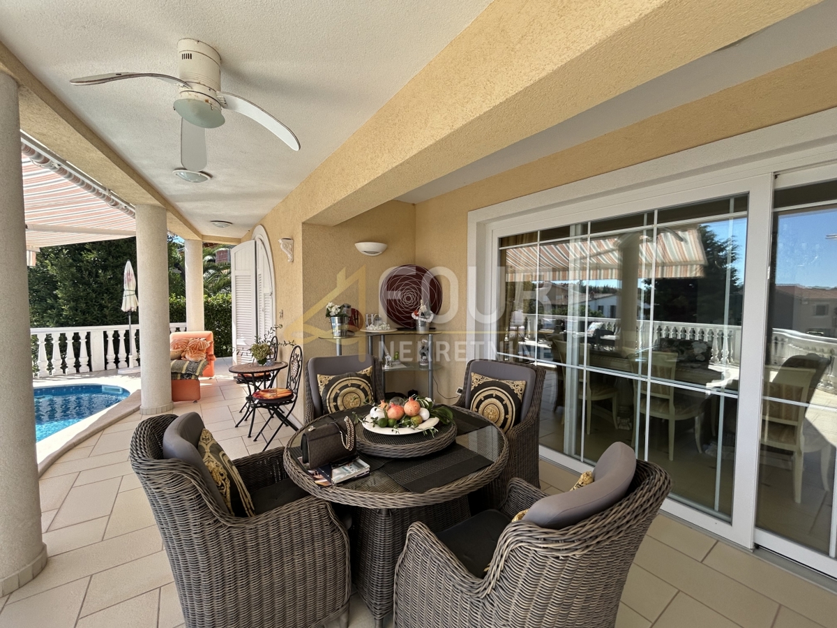 Hiša Premantura, Medulin, 414m2