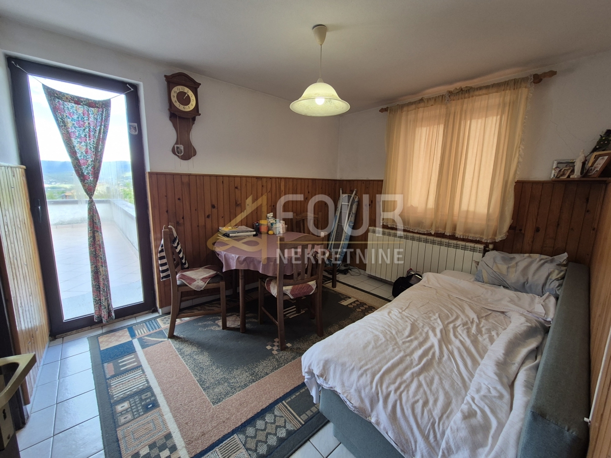 Hiša Buzet, 250m2