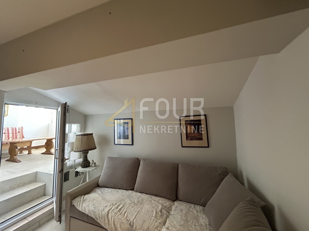 Stanovanje Červar-Porat, Poreč, 75m2