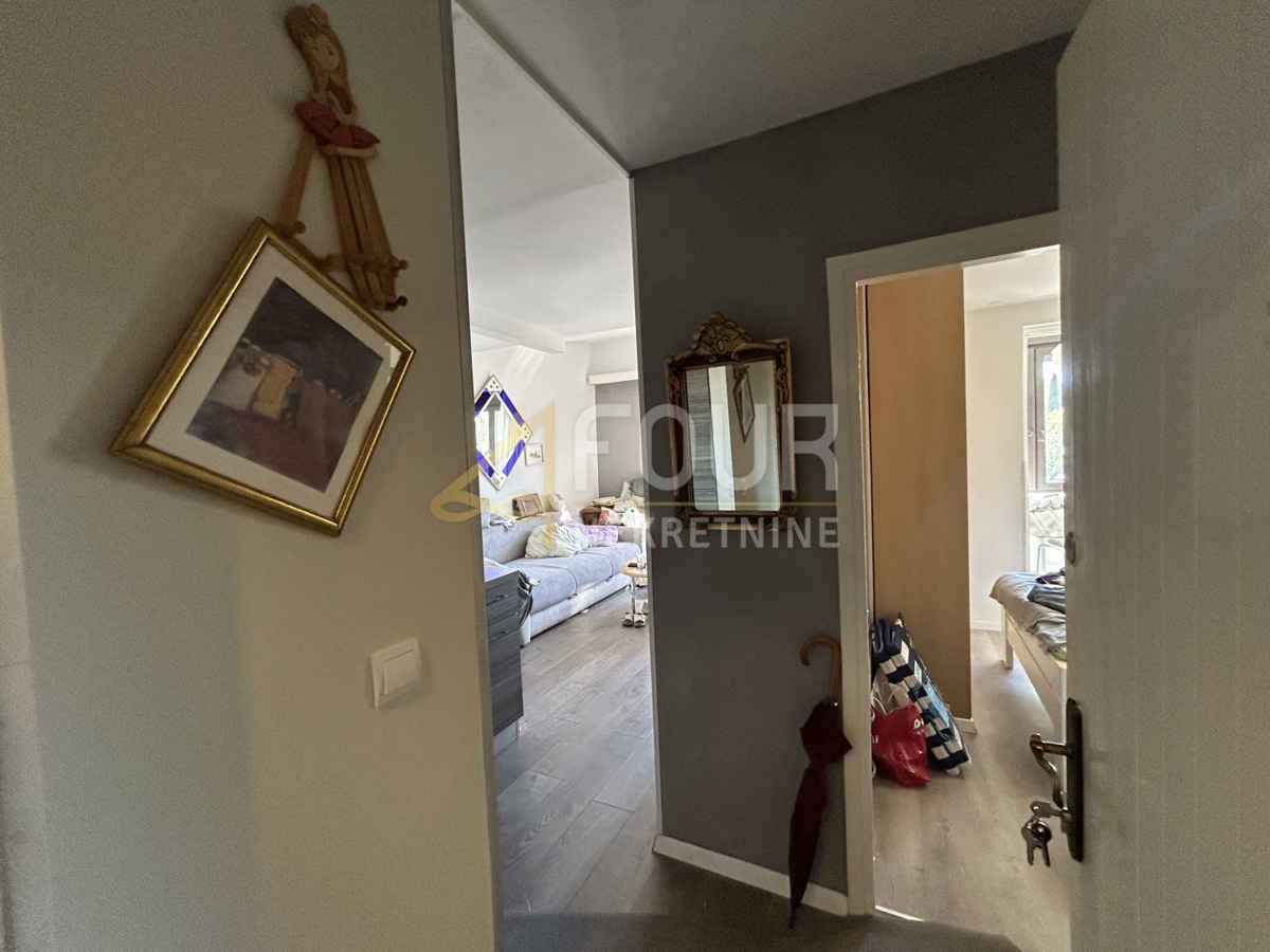 Stanovanje Červar-Porat, Poreč, 75m2