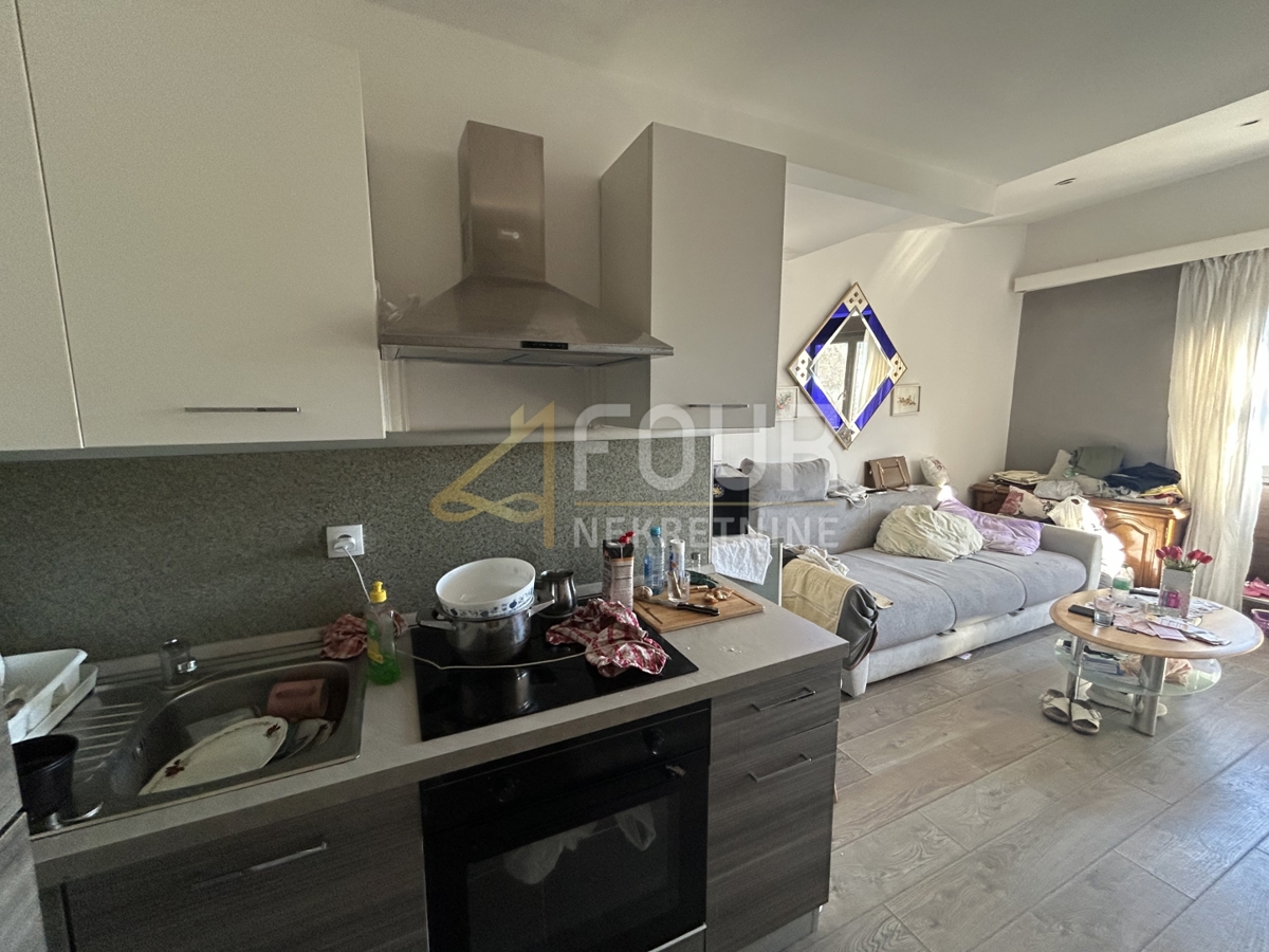 Stanovanje Červar-Porat, Poreč, 75m2