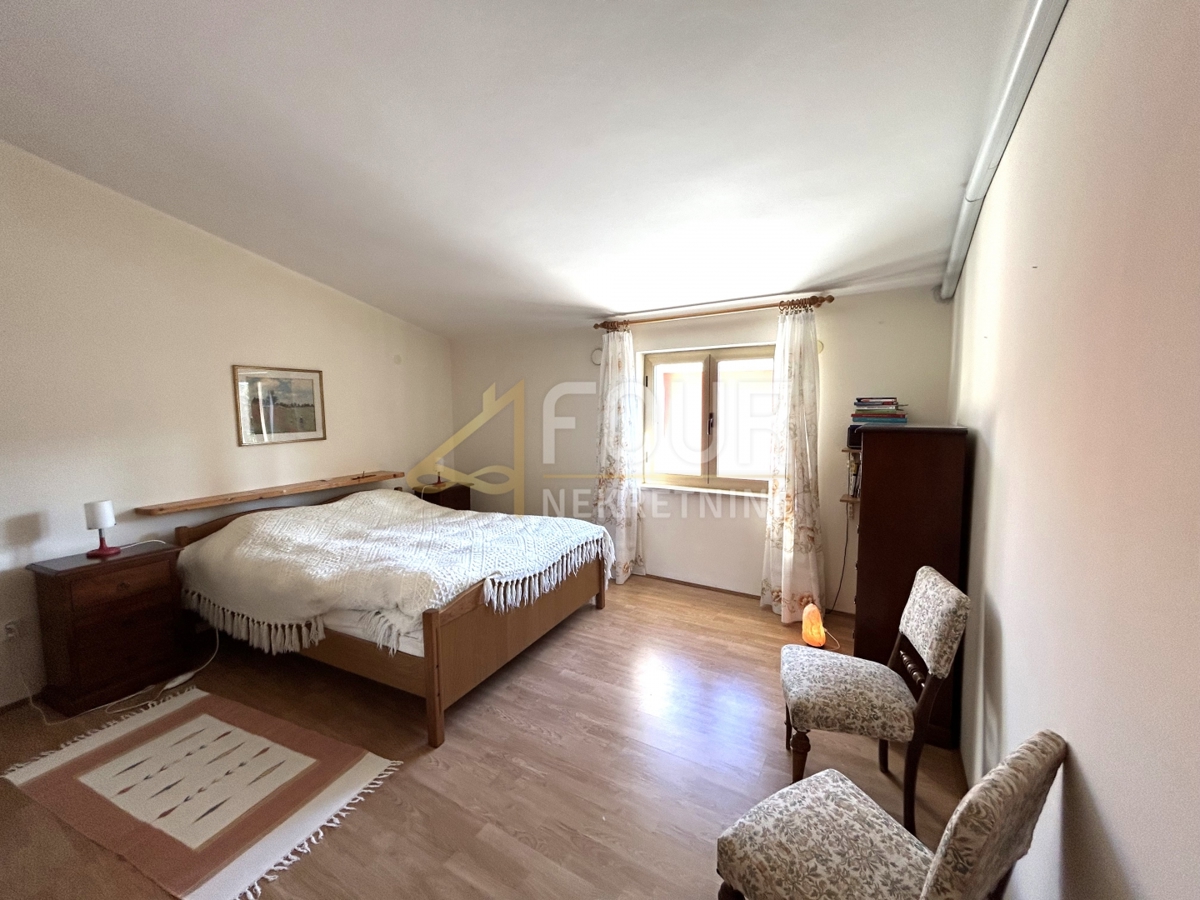 Hiša Šišan, Ližnjan, 180m2