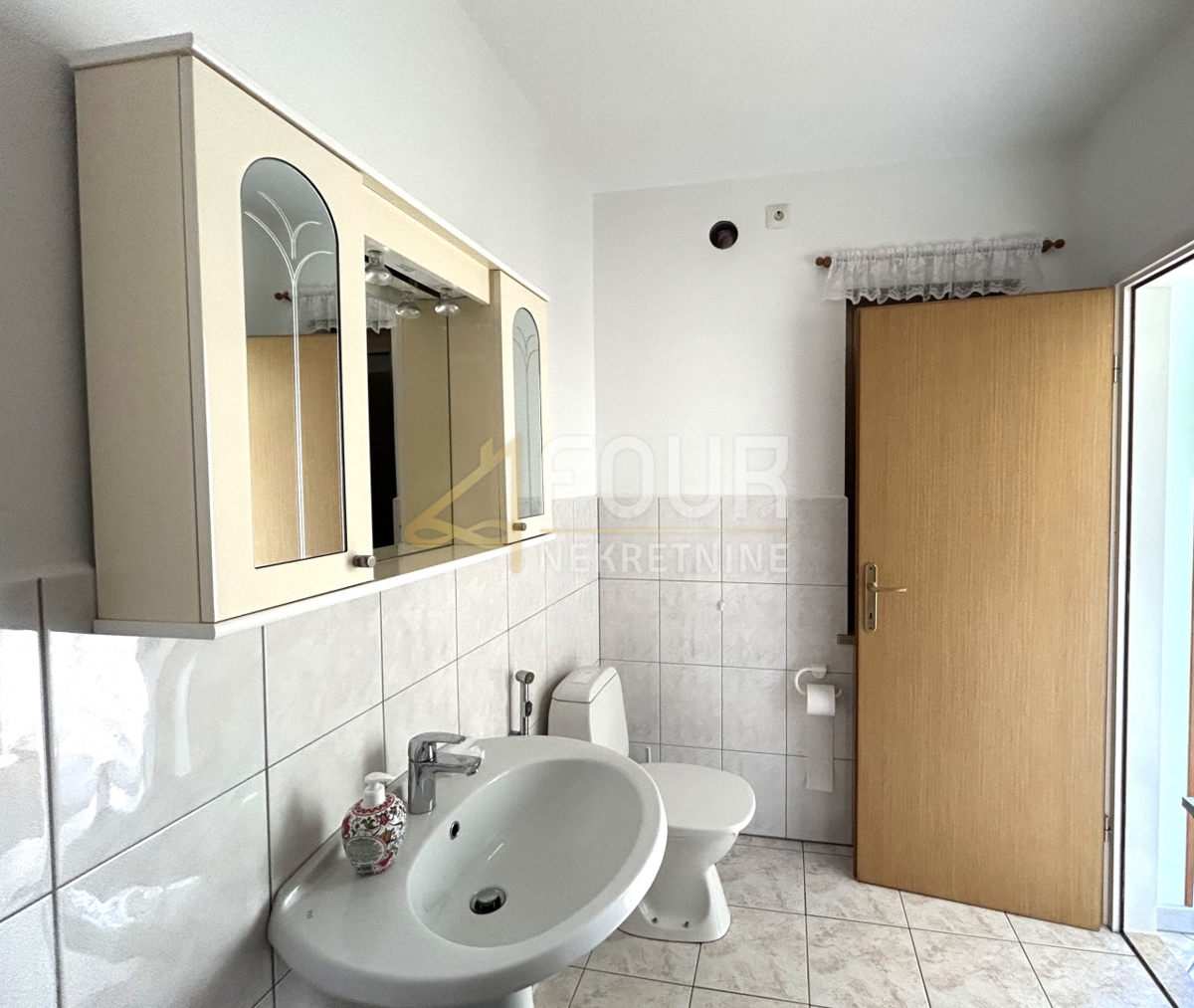 Hiša Šišan, Ližnjan, 180m2