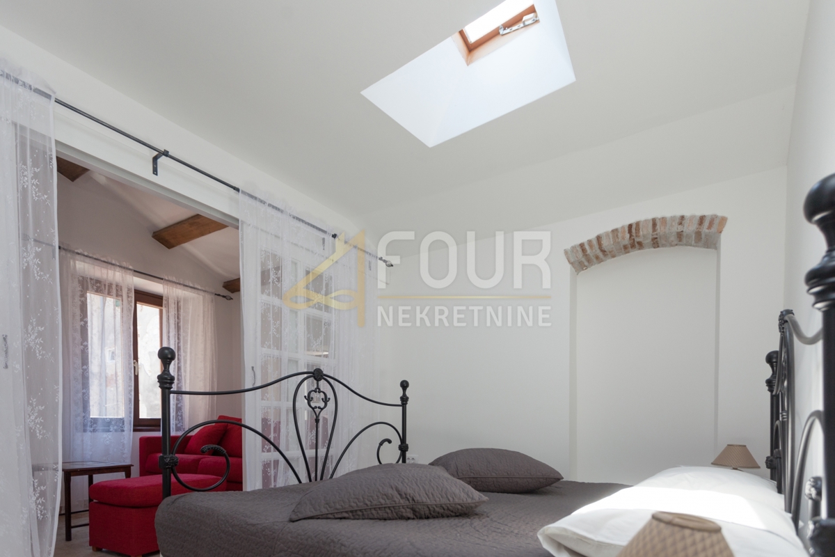 Istra, Rovinj, 1s+db, 43m2, pogled na morje