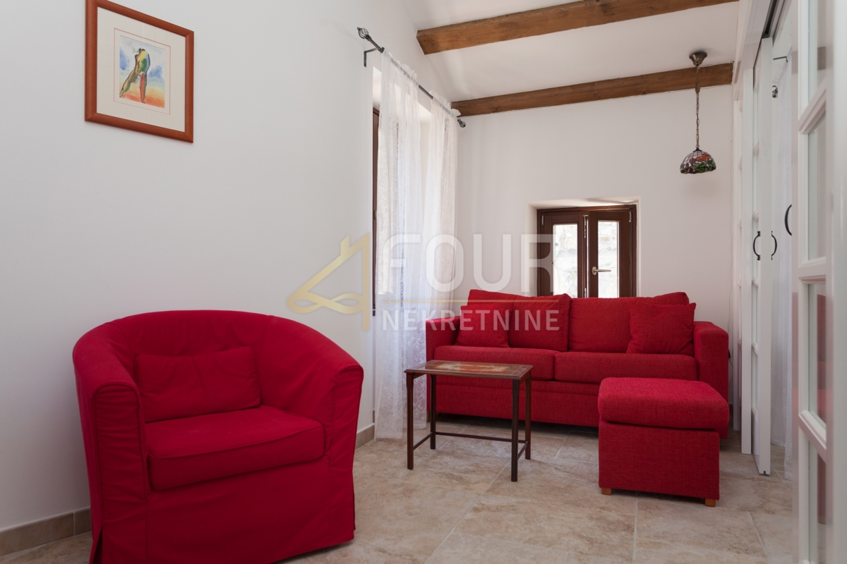 Istra, Rovinj, 1s+db, 43m2, pogled na morje