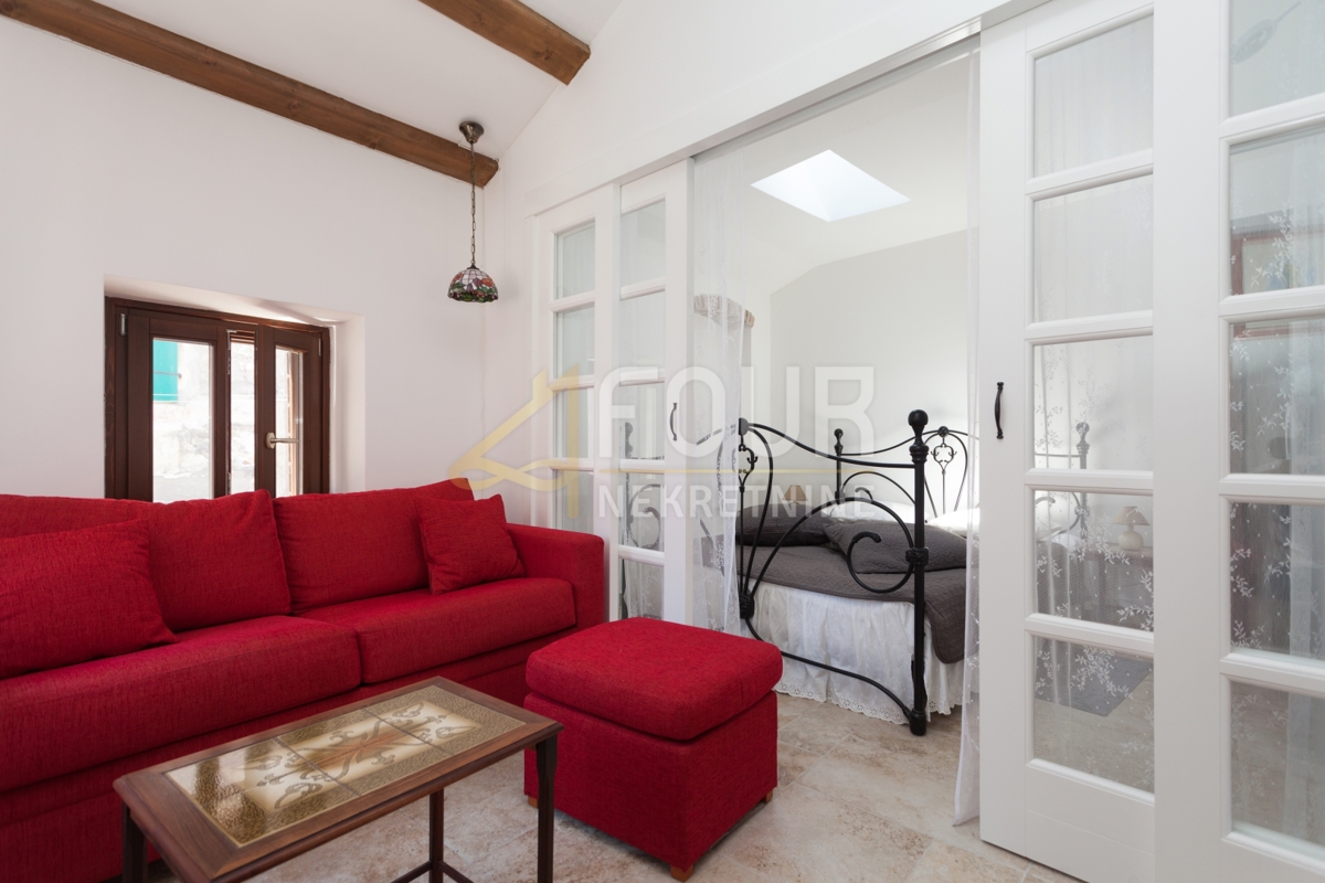 Istra, Rovinj, 1s+db, 43m2, pogled na morje