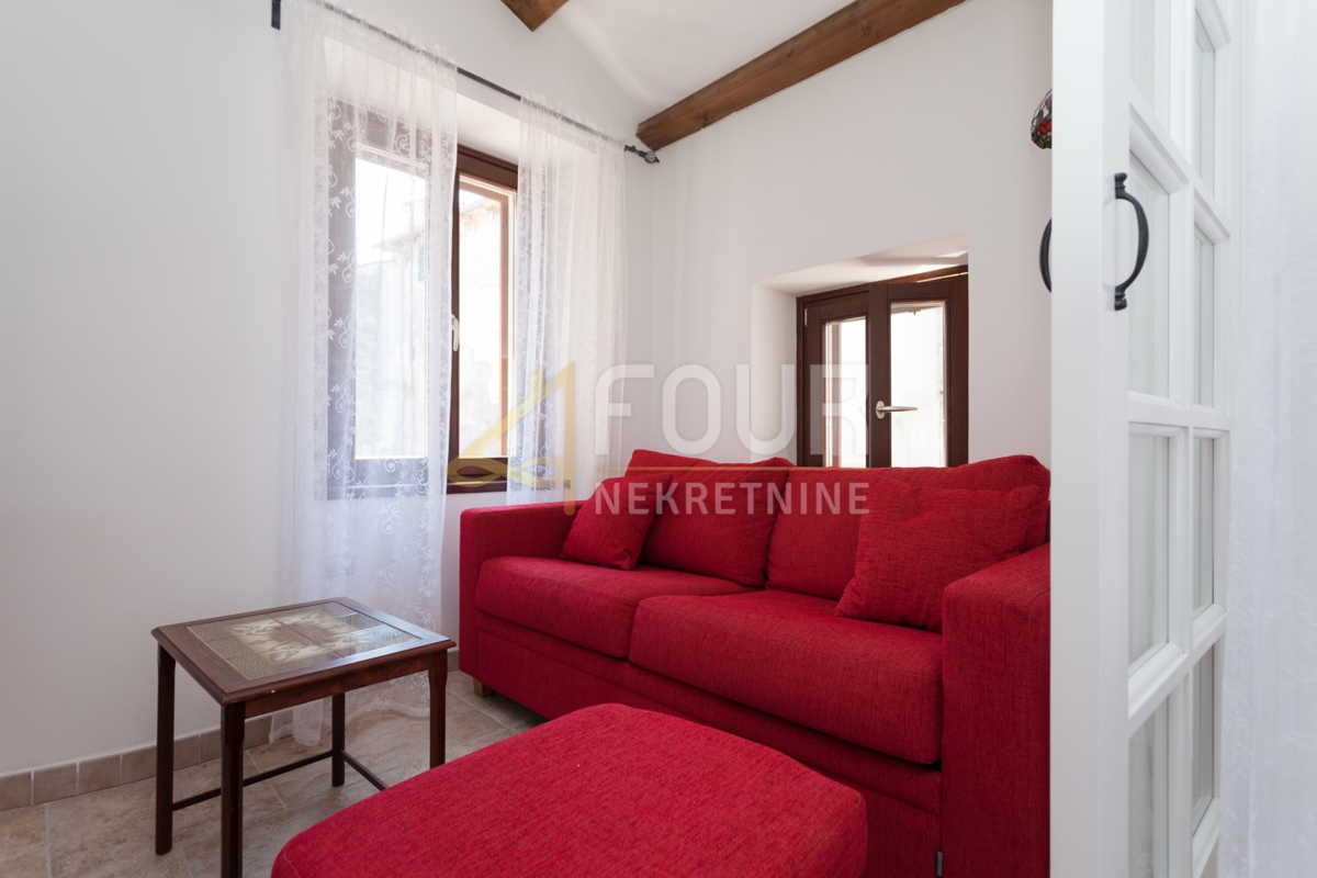 Istra, Rovinj, 1s+db, 43m2, pogled na morje