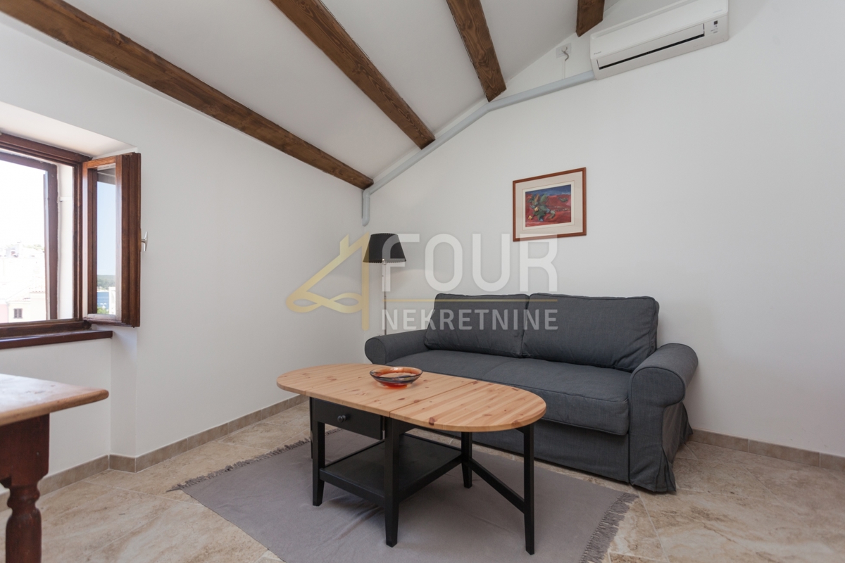 Istra, Rovinj, 1s+db, 43m2, pogled na morje